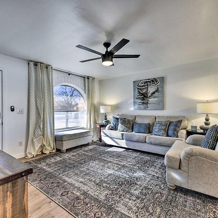 Downtown Gilbert Home With Fenced Yard And Fire Pit! المظهر الخارجي الصورة