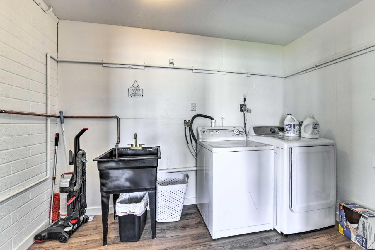 Downtown Gilbert Home With Fenced Yard And Fire Pit! المظهر الخارجي الصورة
